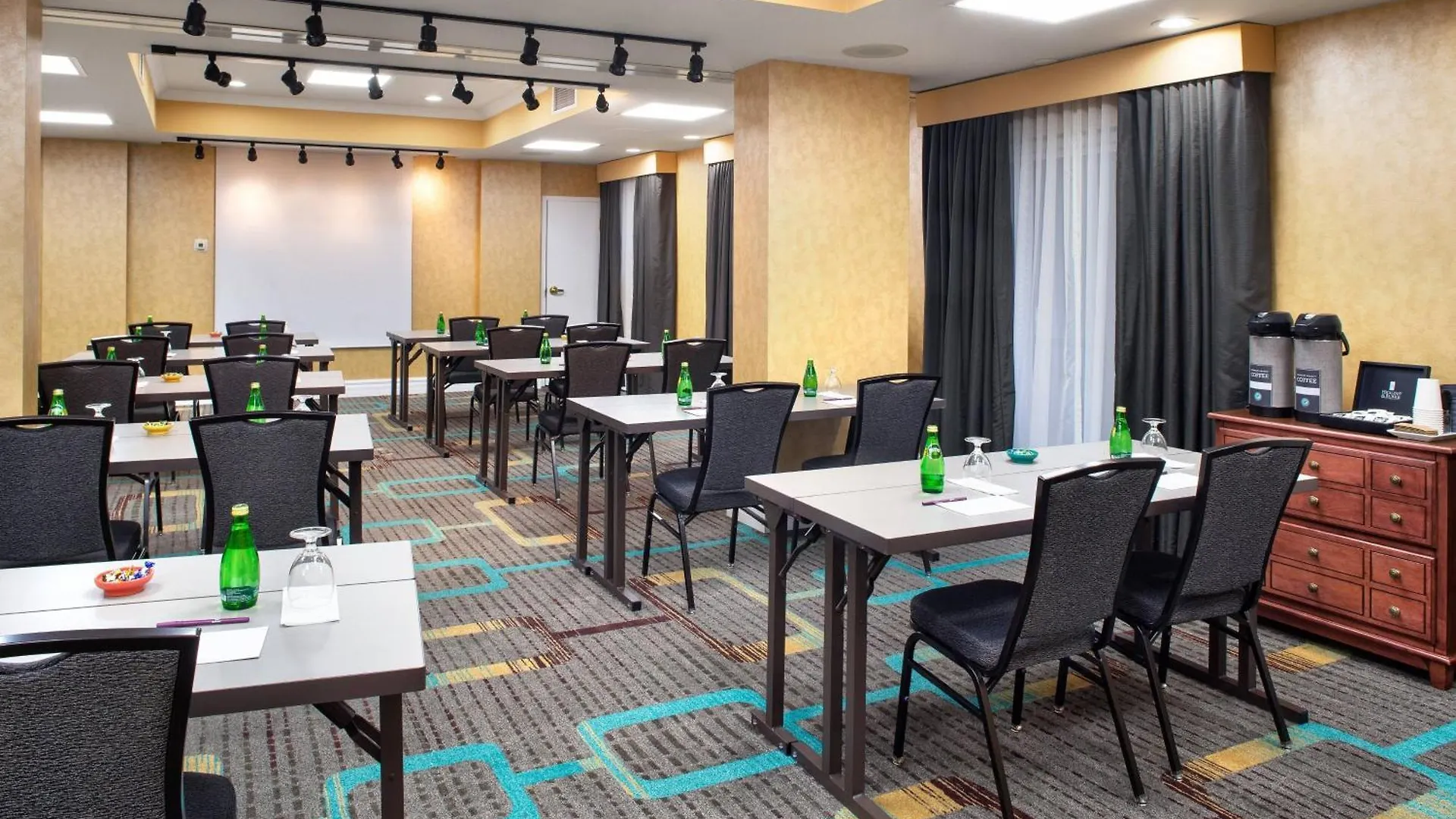 Residence Inn By Marriott Halifax Downtown 4*,  Canada